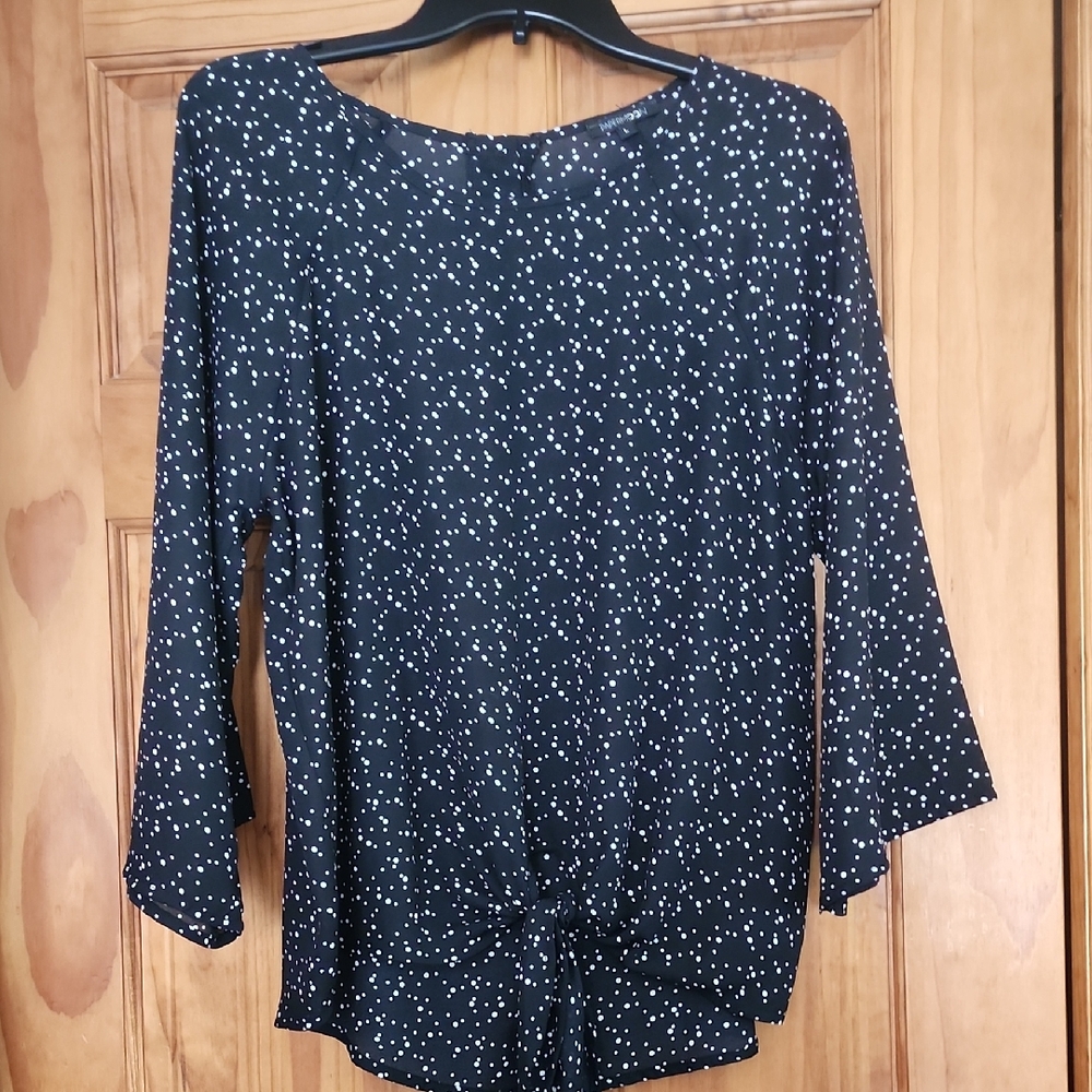 Womens, 3/4 Slv. Tie Front Blouse, Black/White Polka Dots, Size LG, Never Worn
